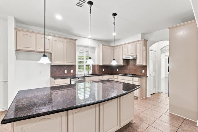 809 Meadowside Court, Garland, TX 75043