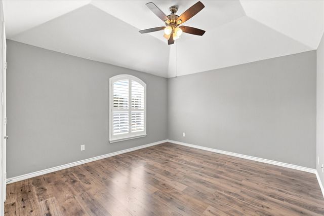 809 Meadowside Court, Garland, TX 75043
