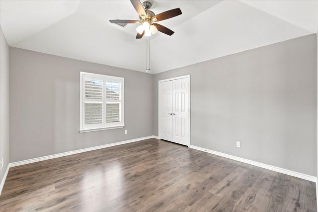 809 Meadowside Court, Garland, TX 75043
