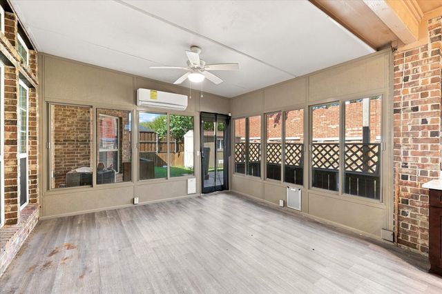 809 Meadowside Court, Garland, TX 75043