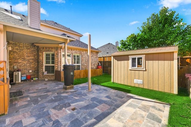 809 Meadowside Court, Garland, TX 75043