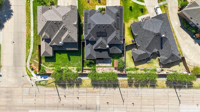 809 Meadowside Court, Garland, TX 75043