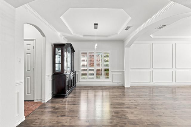 809 Meadowside Court, Garland, TX 75043