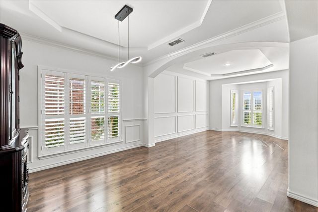 809 Meadowside Court, Garland, TX 75043