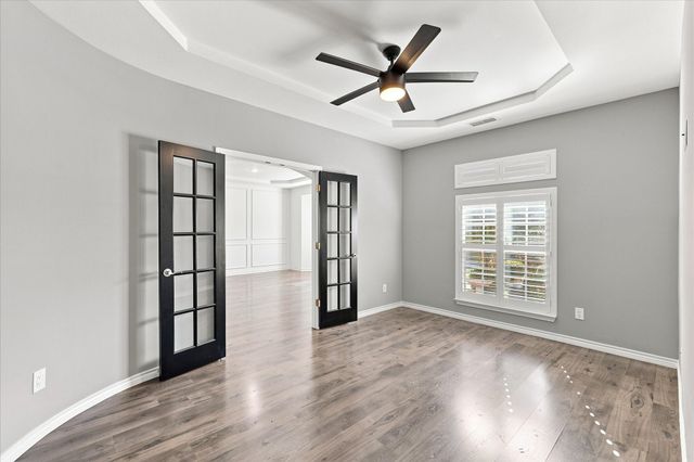 809 Meadowside Court, Garland, TX 75043