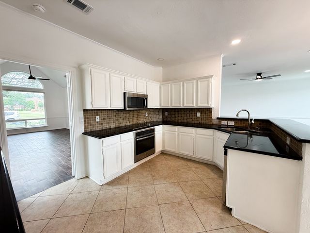 1307 Pawnee Trail, Carrollton, TX 75007