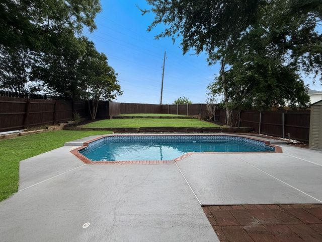 1307 Pawnee Trail, Carrollton, TX 75007