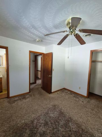 123 Elmwood Lane, Rustburg, VA 24588