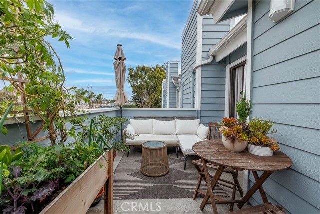 16960 Algonquin Street 2-304, Huntington Beach, CA 92649