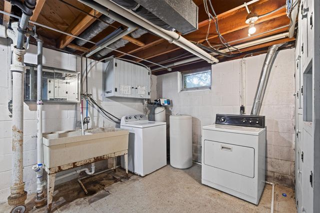 7200 Cartisian Avenue, Brooklyn Park, MN 55428