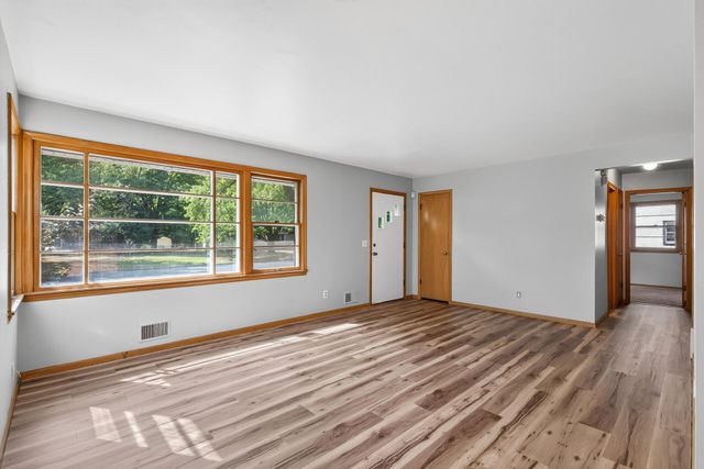 7200 Cartisian Avenue, Brooklyn Park, MN 55428