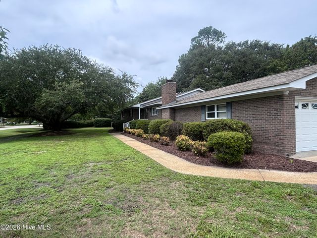 4637 Dean Drive, Wilmington, NC 28405