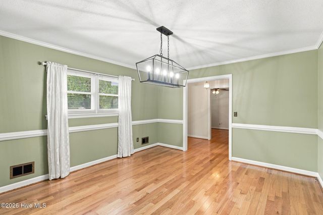 4637 Dean Drive, Wilmington, NC 28405