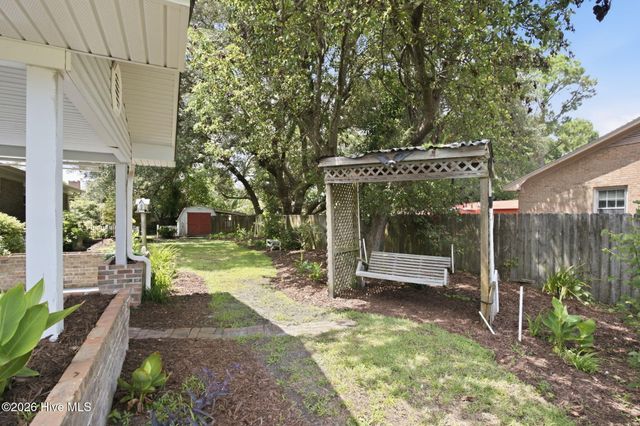 4637 Dean Drive, Wilmington, NC 28405