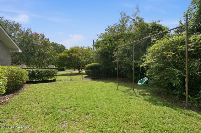 4637 Dean Drive, Wilmington, NC 28405