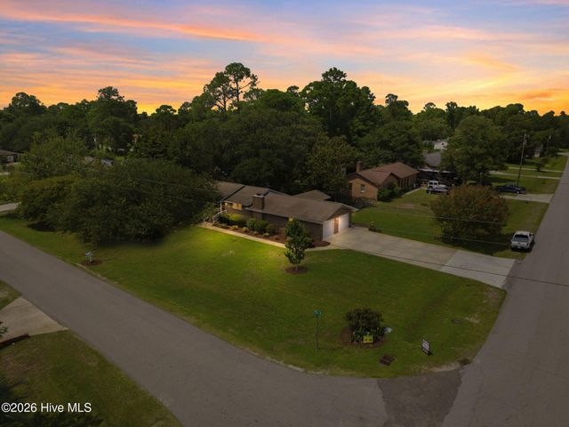 4637 Dean Drive, Wilmington, NC 28405