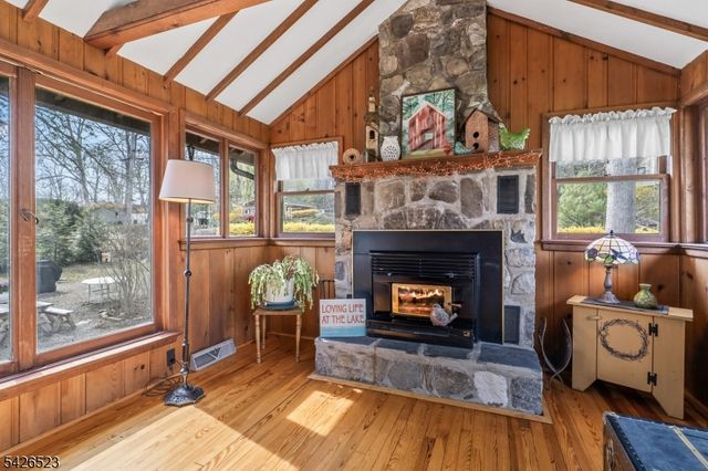 315 W Lake Shore Dr, Vernon Twp., NJ 07422