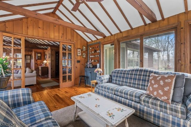 315 W Lake Shore Dr, Vernon Twp., NJ 07422