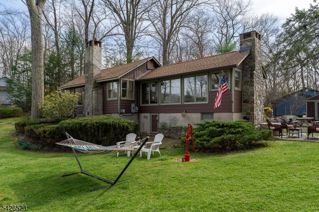 315 W Lake Shore Dr, Vernon Twp., NJ 07422