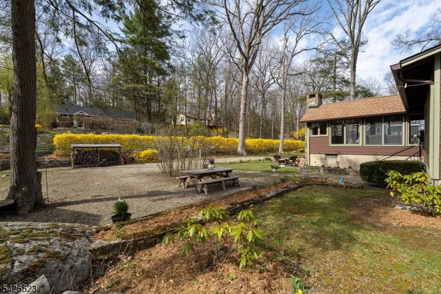 315 W Lake Shore Dr, Vernon Twp., NJ 07422