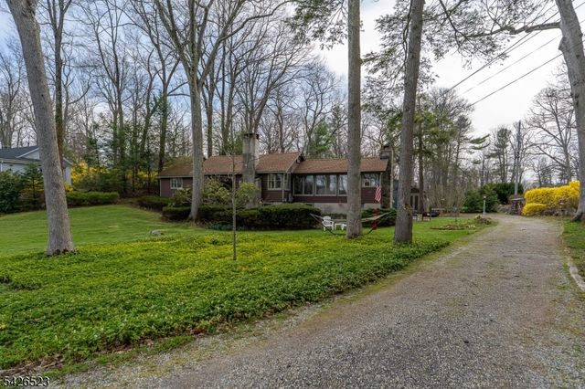 315 W Lake Shore Dr, Vernon Twp., NJ 07422