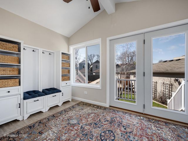 3644 N Avondale Avenue, Chicago, IL 60618