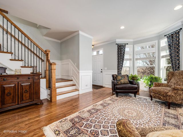 3644 N Avondale Avenue, Chicago, IL 60618