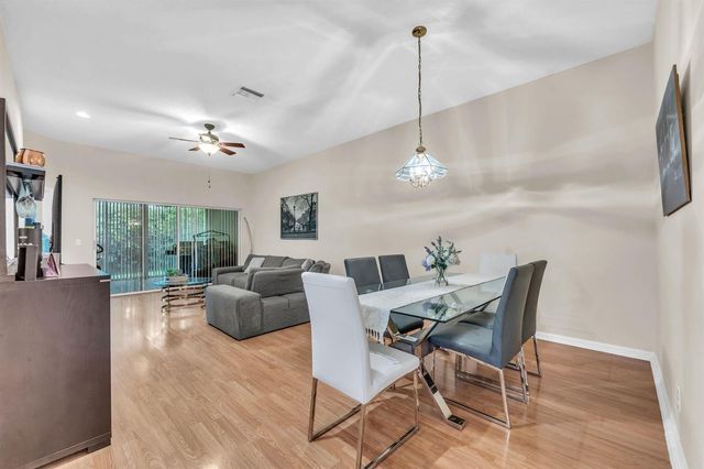 8385 Vía Serena, Boca Raton, FL 33433