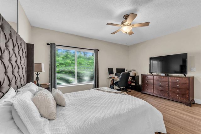 8385 Vía Serena, Boca Raton, FL 33433