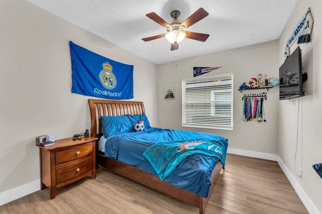 8385 Vía Serena, Boca Raton, FL 33433