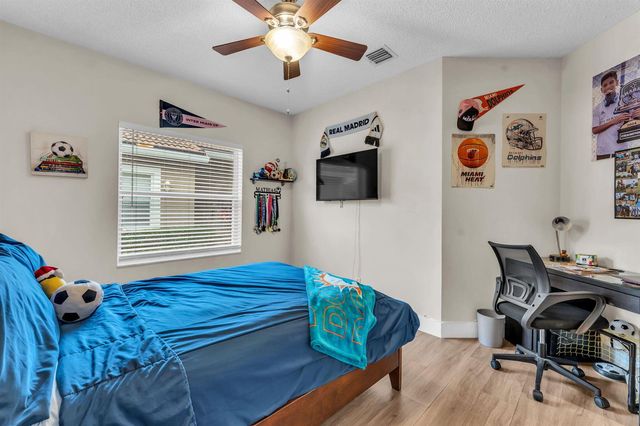8385 Vía Serena, Boca Raton, FL 33433