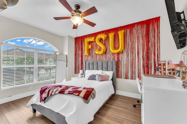 8385 Vía Serena, Boca Raton, FL 33433