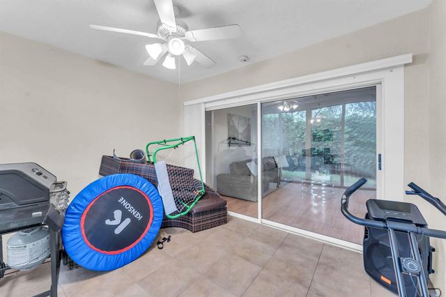 8385 Vía Serena, Boca Raton, FL 33433