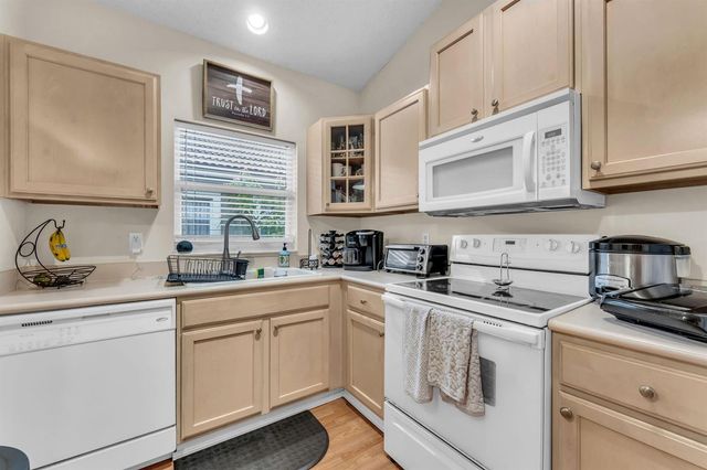 8385 Vía Serena, Boca Raton, FL 33433