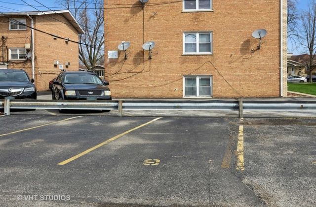 6952 W 65th Street 2B, Chicago, IL 60638