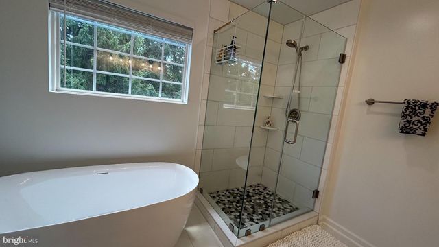 6025 MCALESTER WAY, Centreville, VA 20121