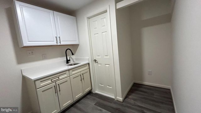 6025 MCALESTER WAY, Centreville, VA 20121