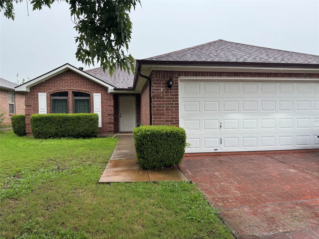 502 Blueberry Hill Lane, Mansfield, TX 76063