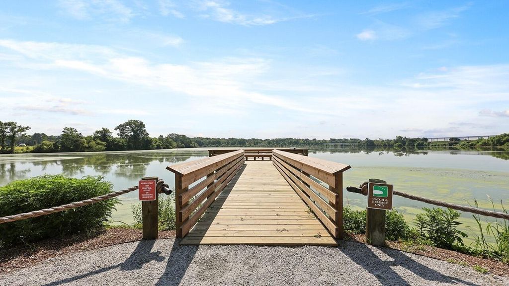 Image 12 of property listing at 226 Yarrow Way, Moncks Corner, SC 29461