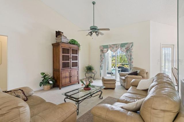 2802 DRIFTING LILLY LOOP, Kissimmee, FL 34747