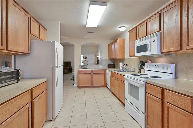 3511 Paloma Ridge Drive, College Station, TX 77845