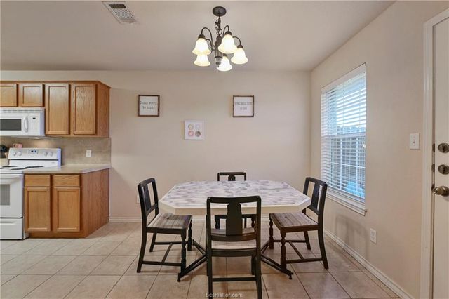 3511 Paloma Ridge Drive, College Station, TX 77845