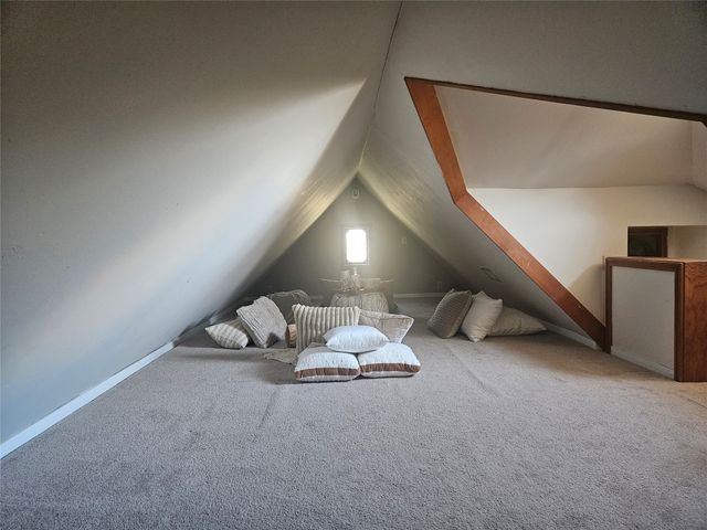 7010 Vivian Avenue, Dallas, TX 75223