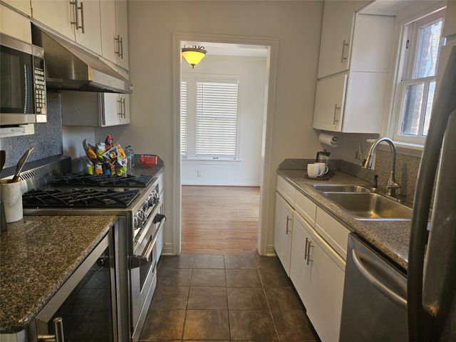 7010 Vivian Avenue, Dallas, TX 75223