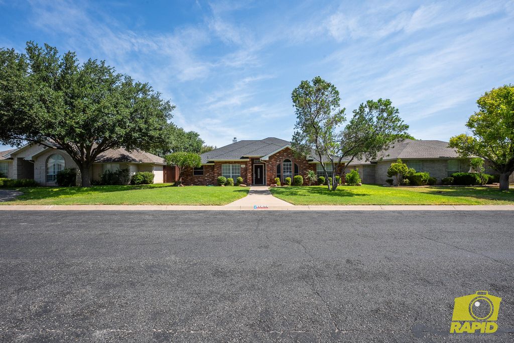 Image 2 of property listing at 3506 Clearview Drive, San Angelo, TX 76904