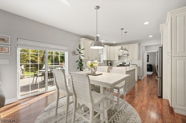 94 Princeton Ave, Rocky Hill Boro, NJ 08553
