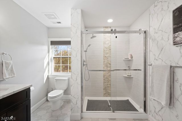 94 Princeton Ave, Rocky Hill Boro, NJ 08553