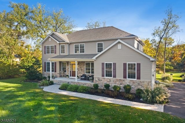 94 Princeton Ave, Rocky Hill Boro, NJ 08553