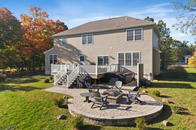 94 Princeton Ave, Rocky Hill Boro, NJ 08553
