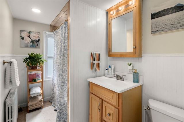 14 North Street, East Providence, RI 02915